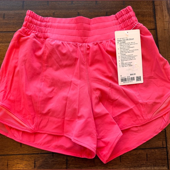 lululemon Hotty Hot Shorts 4” | Size 4 | Glazed Pink | NWT - Picture 2 of 4